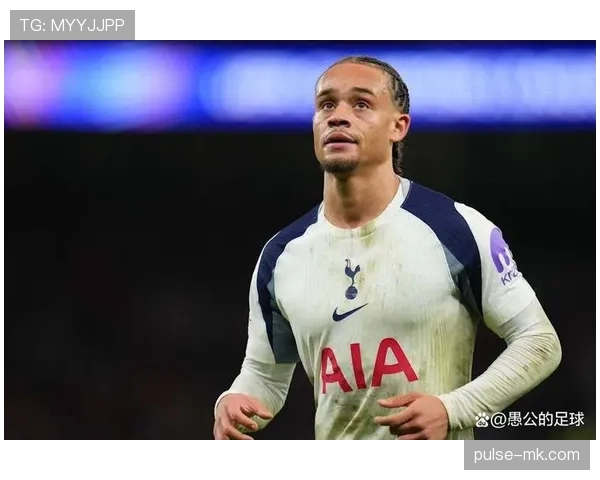 哈维·西蒙斯强势崛起,年轻MVP表现惊艳引热议 哈维·西蒙斯强势崛起,年轻MVP表现惊艳引热议